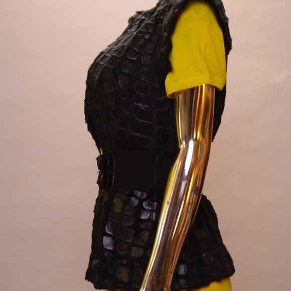 Faux fur leather unique style vest with belt -NWOT - Picture 5 of 8